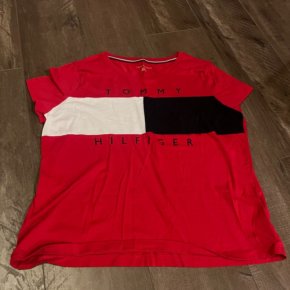 Tommy Hilfiger Classic Red Crewneck